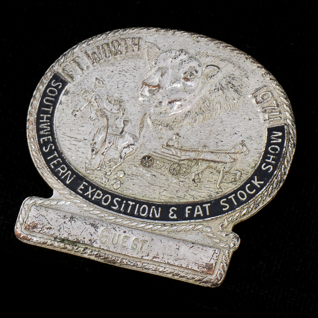 1974 Vintage Ft. Worth Southwestern Exposition & Fat Stock Show Guest Pin