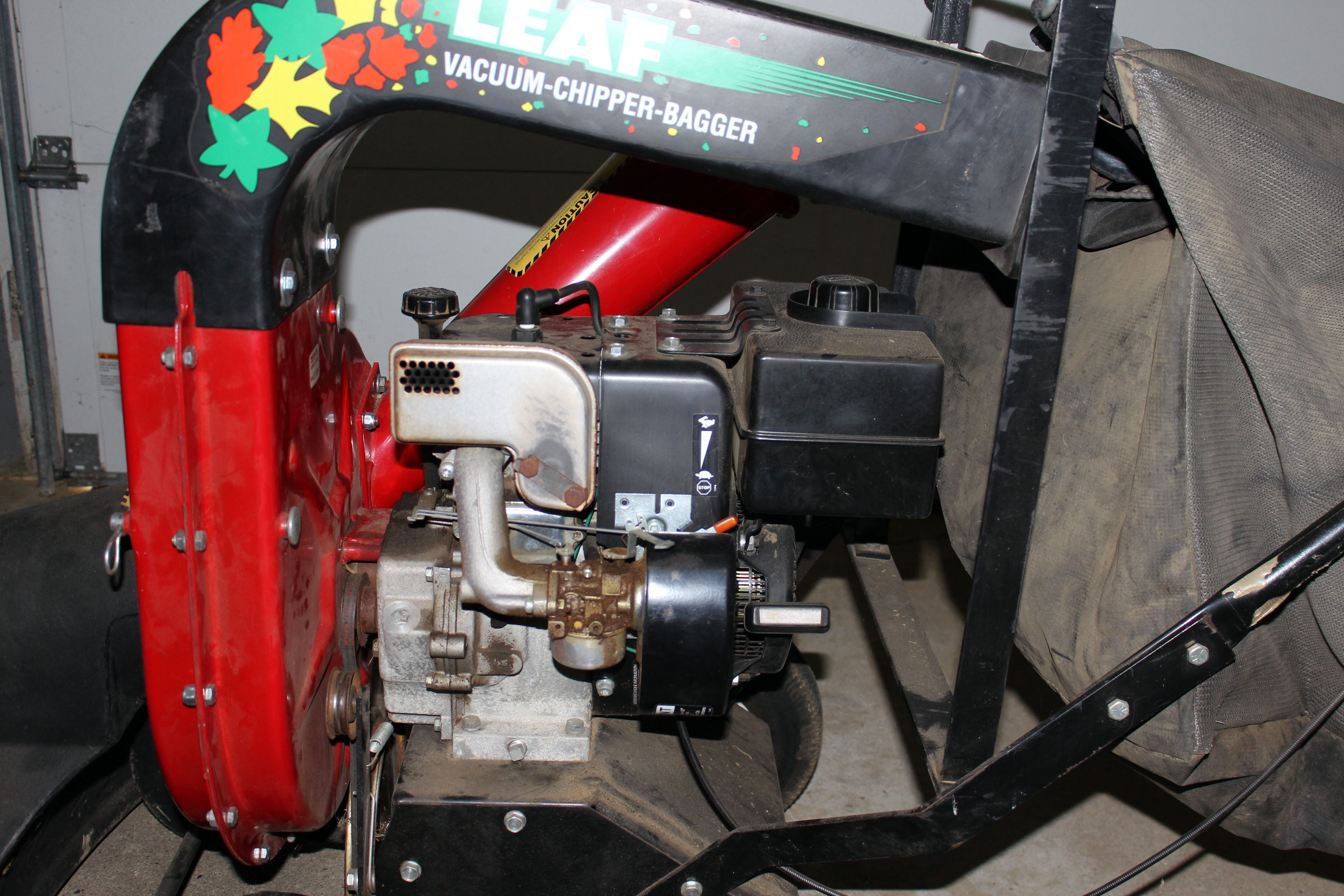 Mighty Mac Leaf Vaccum Chipper