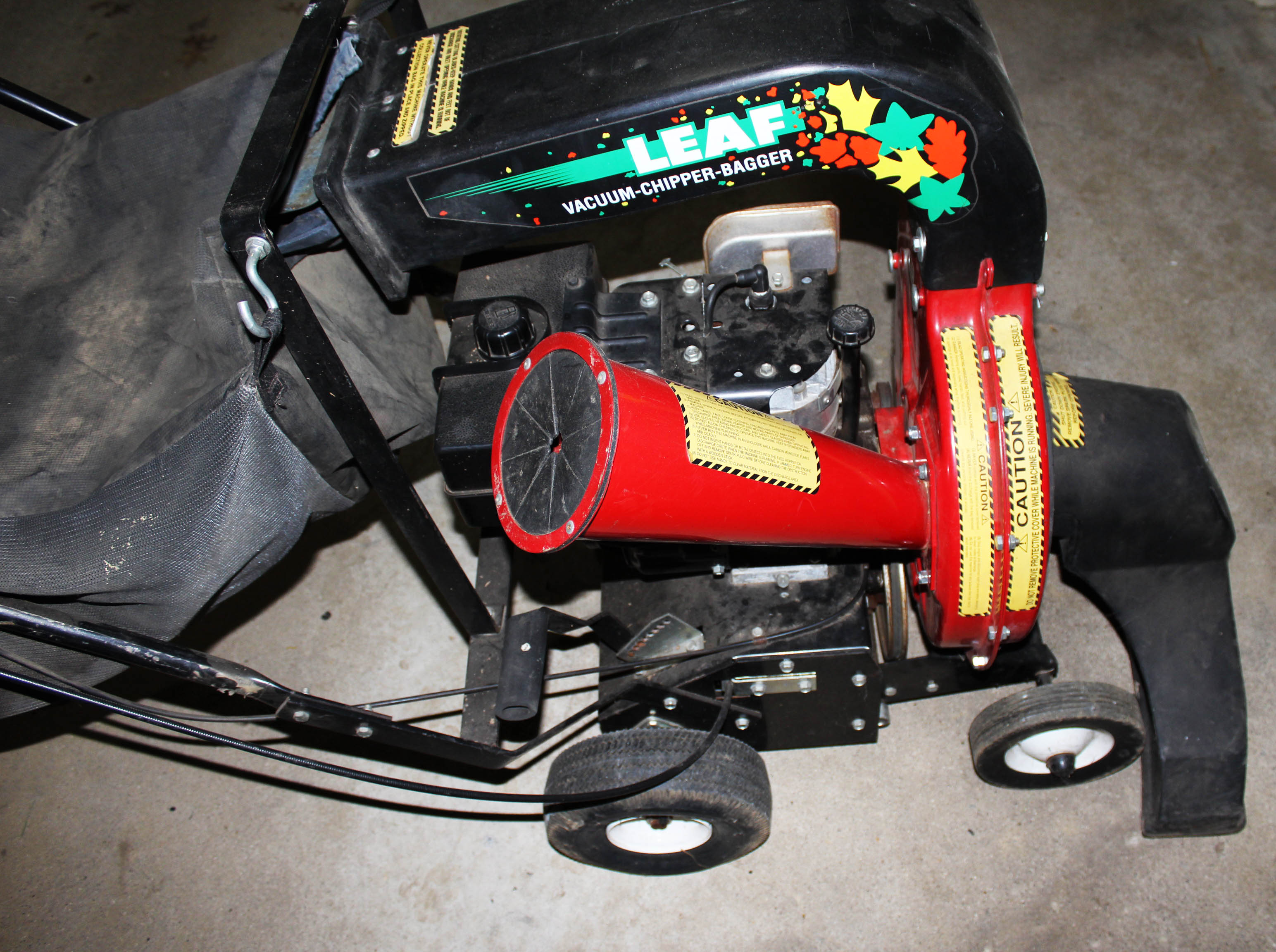 Mighty Mac Leaf Vaccum Chipper