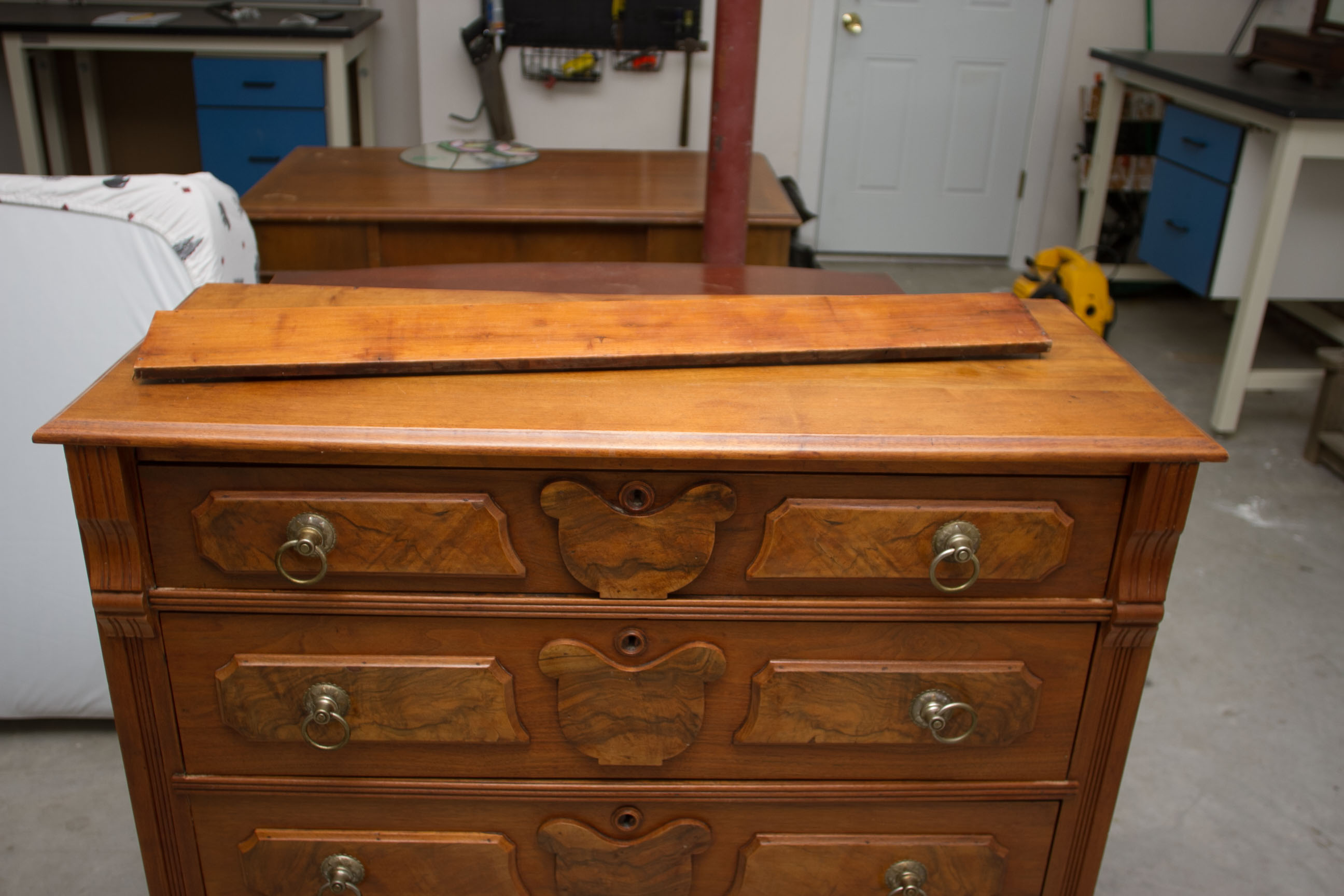Antique Victorian Dresser Chest