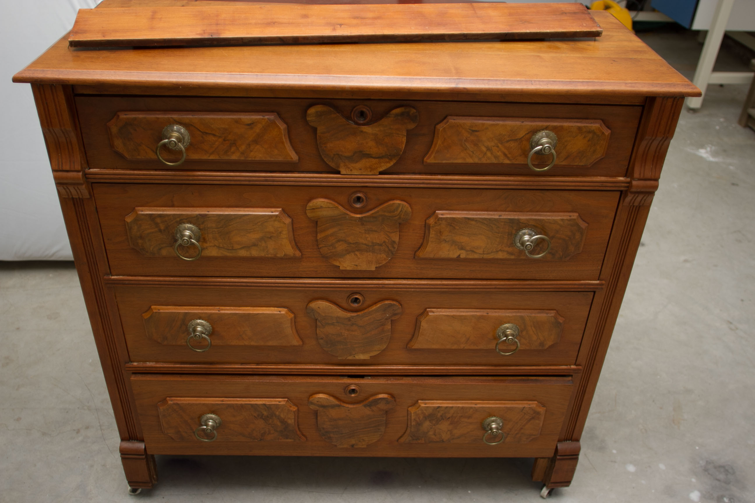 Antique Victorian Dresser Chest