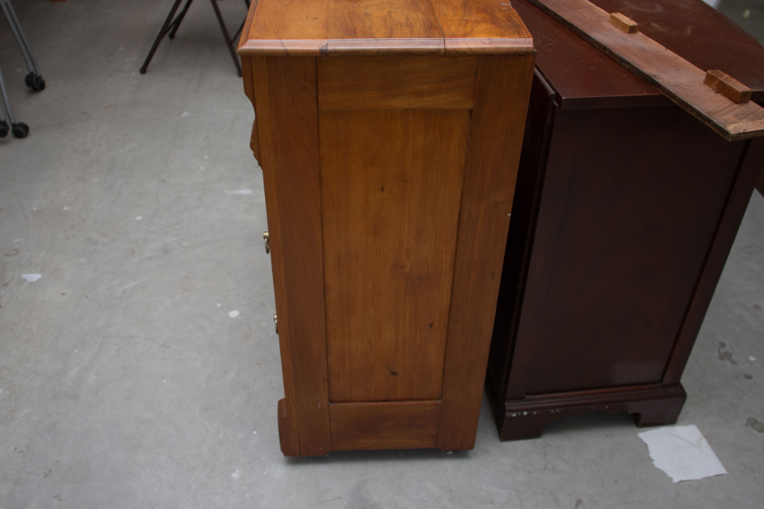 Antique Victorian Dresser Chest