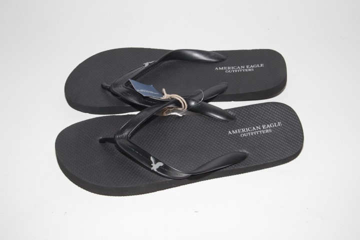American Eagle Flip Flops