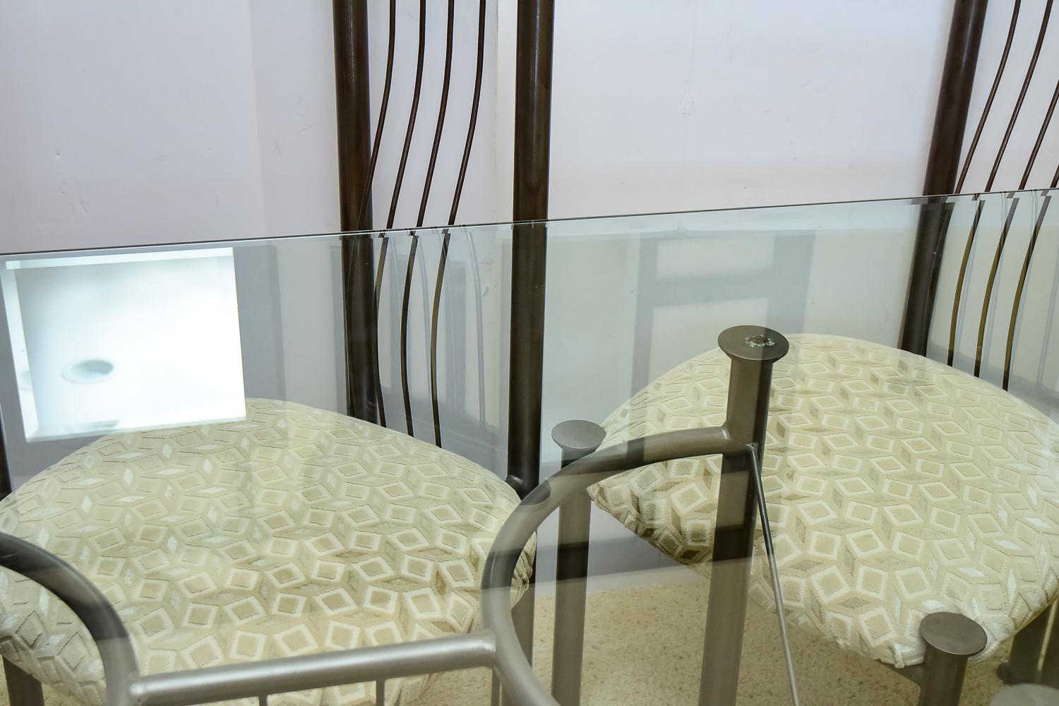 Contemporary Dining Table and Chair Set