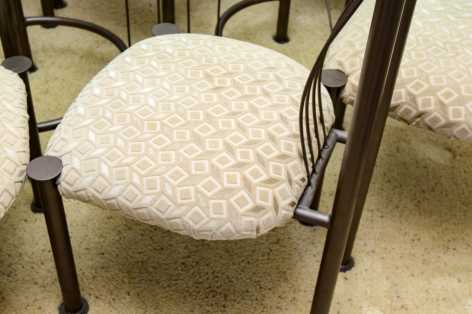 Contemporary Dining Table and Chair Set