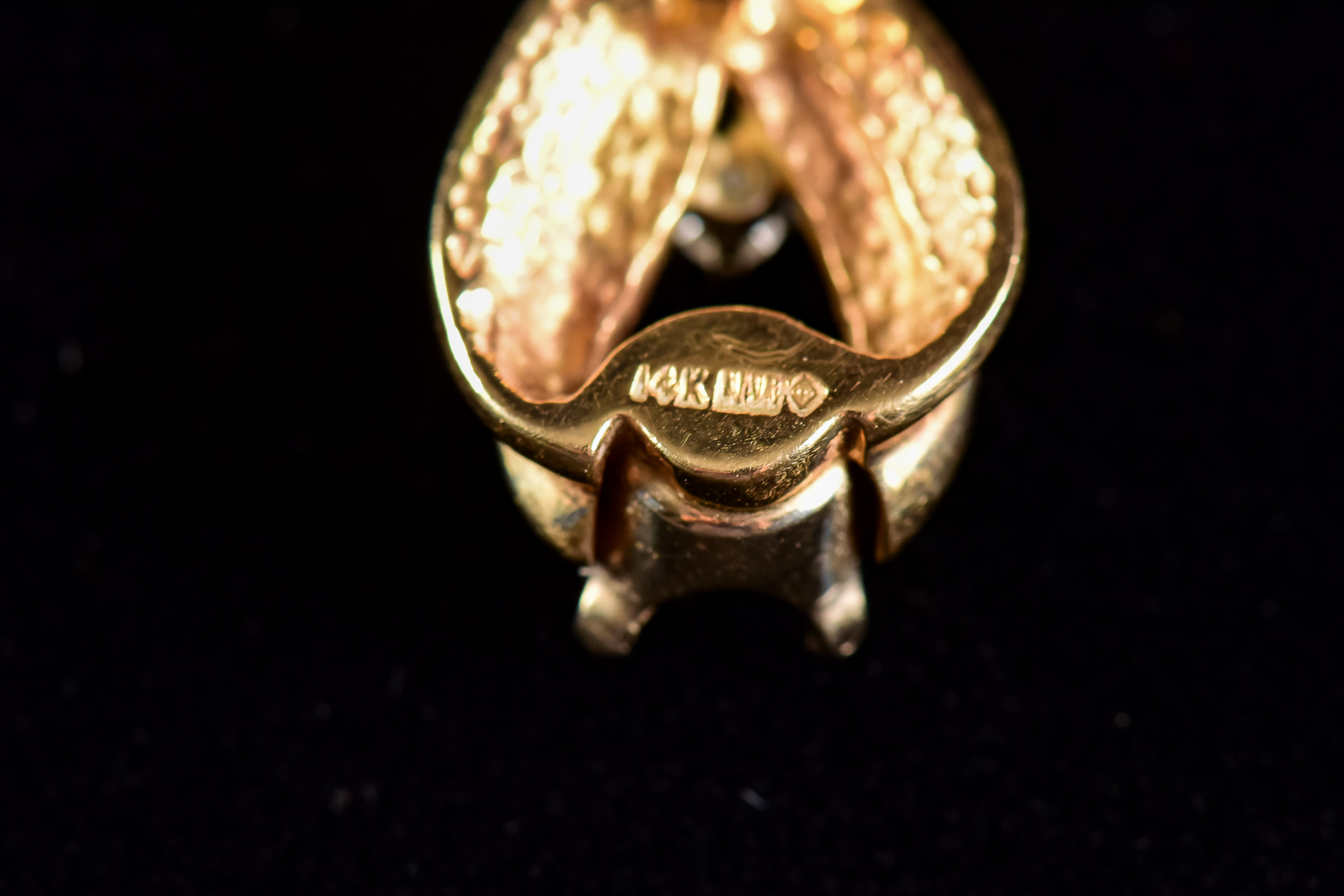 Gold and Diamond Pendant Setting