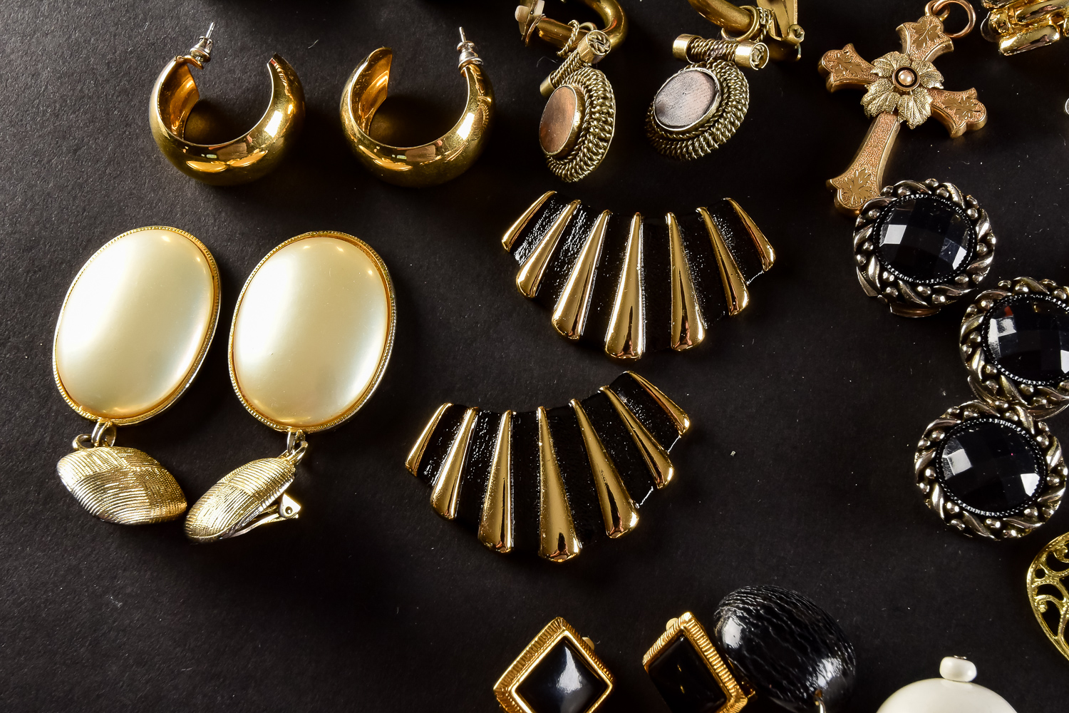 Collection of Costume Jewelry and Baubles