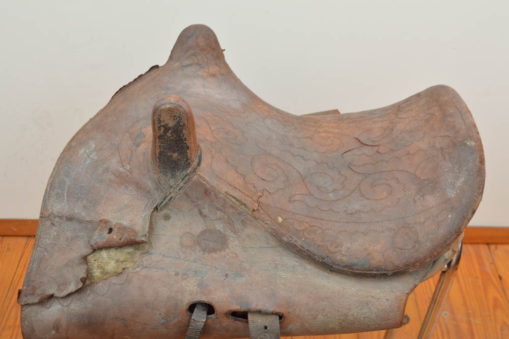 Women's Antique Side Saddle