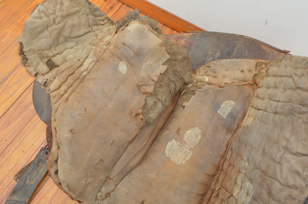 Women's Antique Side Saddle