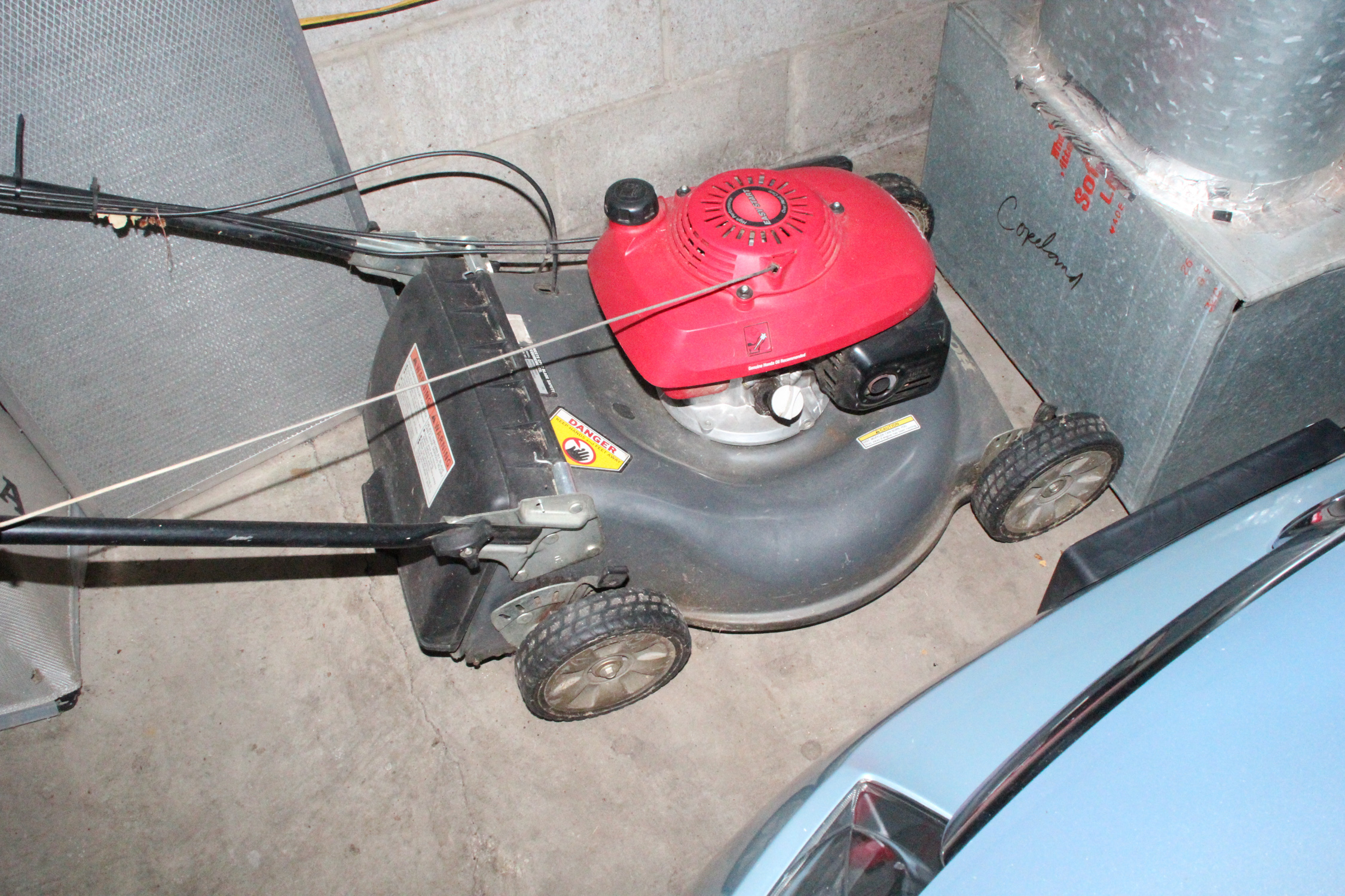 Honda "Harmony II"  HRR216 Self-Propelled Mower