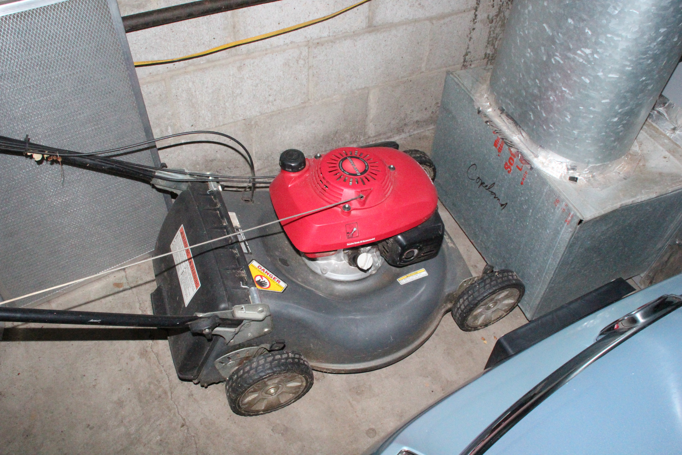 Honda "Harmony II"  HRR216 Self-Propelled Mower