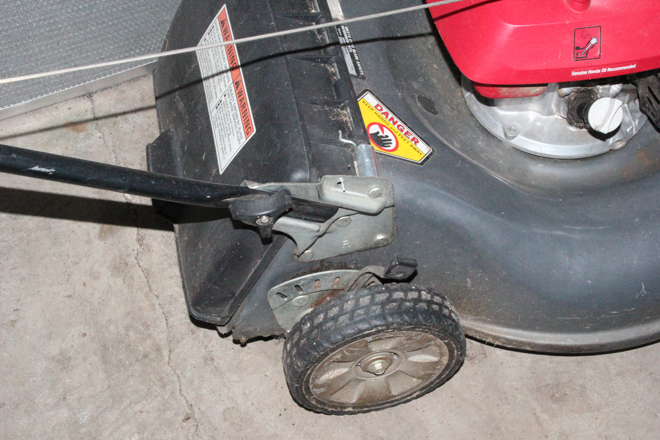 Honda "Harmony II"  HRR216 Self-Propelled Mower