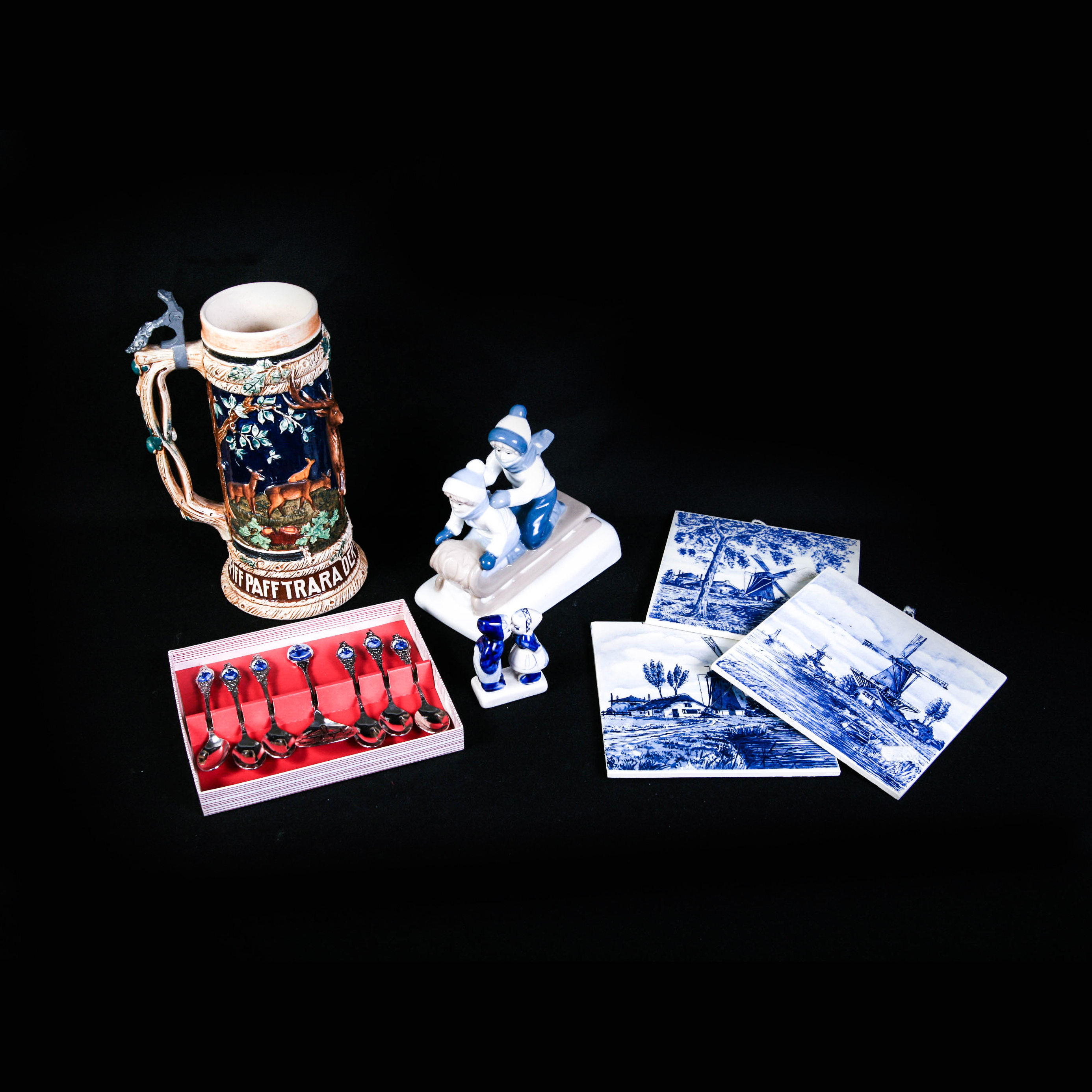 Collection of Vintage International Decor Including Delft