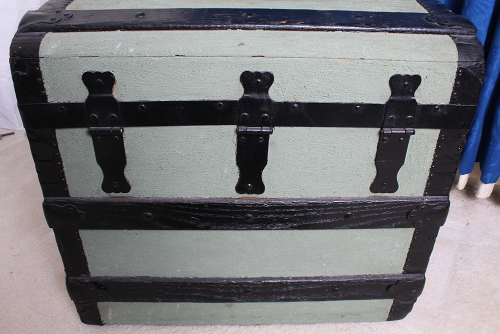 Antique Moss Green Hardwood Trunk