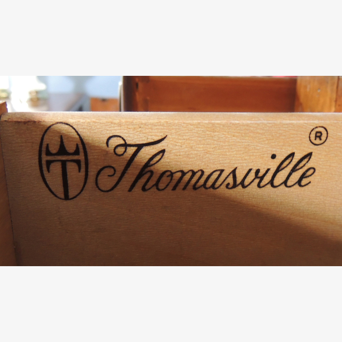 Thomasville Fisher Park Lighted China Cabinet Wall Unit