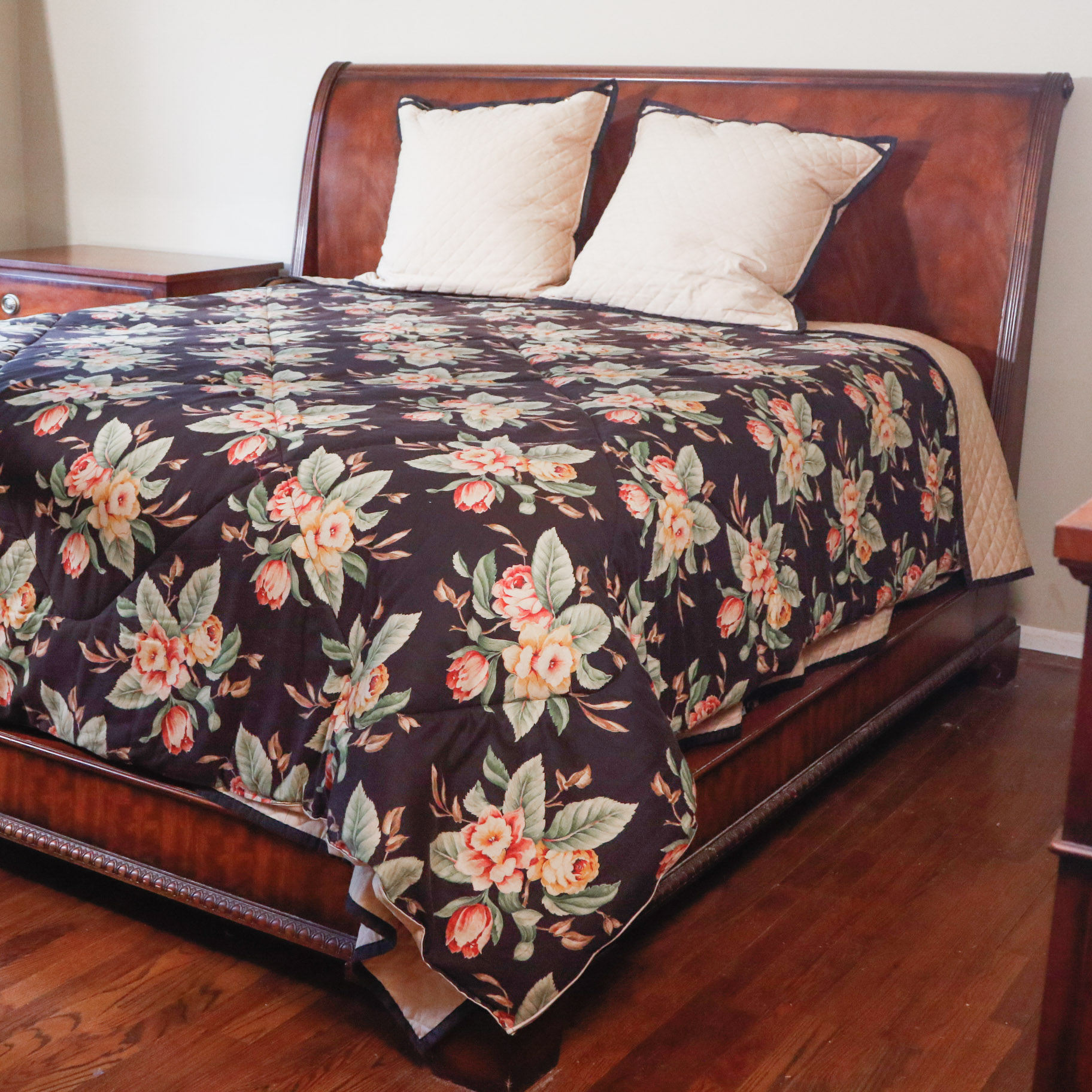 Henredon "Aston Court" Mahogany King Sleigh Bed