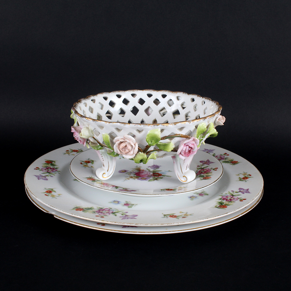 Harmony House "Dresdania" Fine China