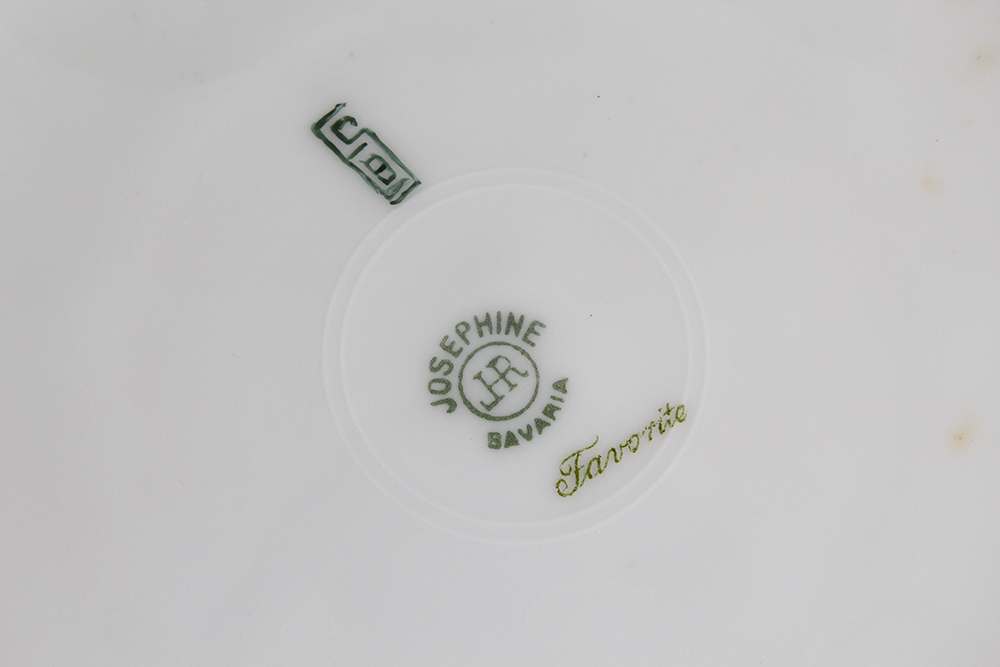 Various China Servers and Platters