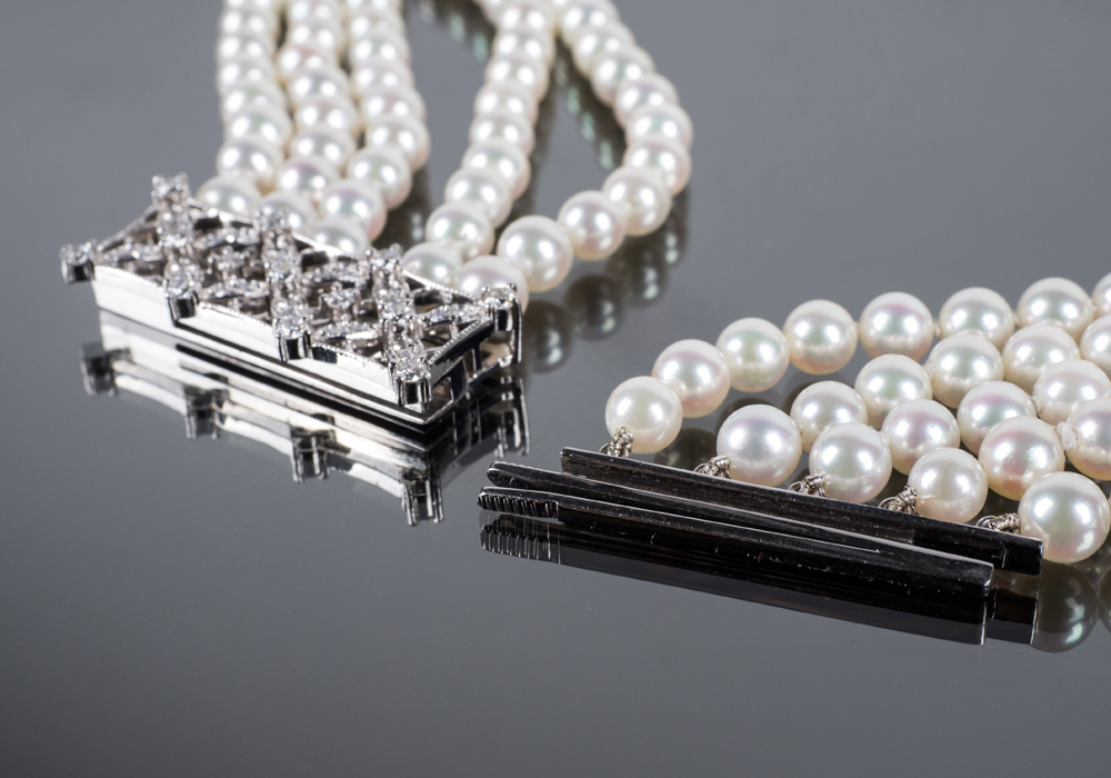 MIKIMOTO Platinum, Diamond and Five-Strand Pearl Choker