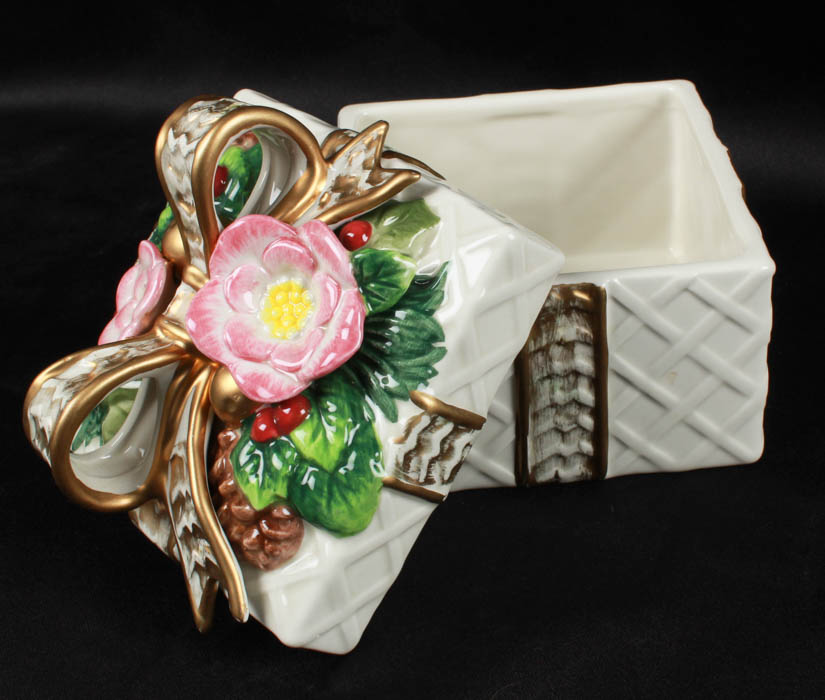 Ceramic Christmas Decorative Items