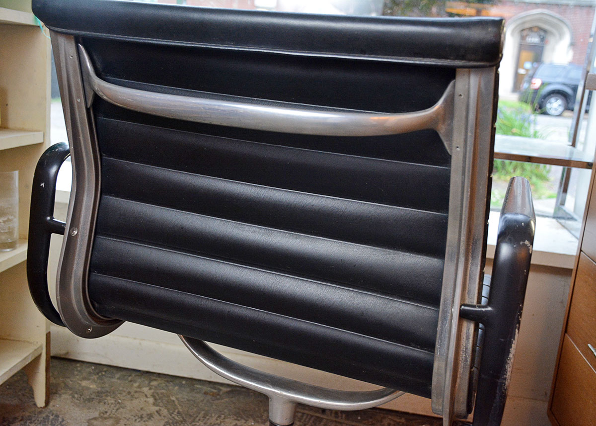 Eames Aluminum Group Side Chair by Herman Miller