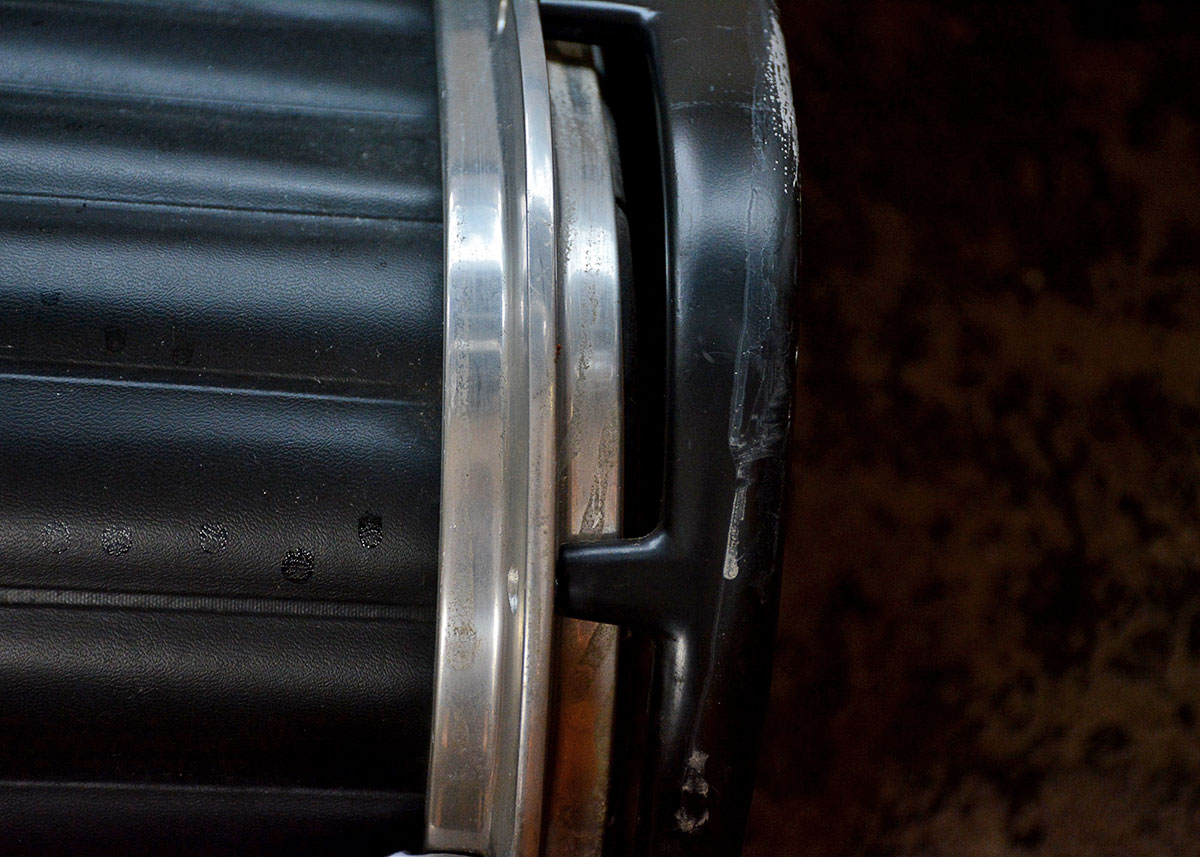 Eames Aluminum Group Side Chair by Herman Miller