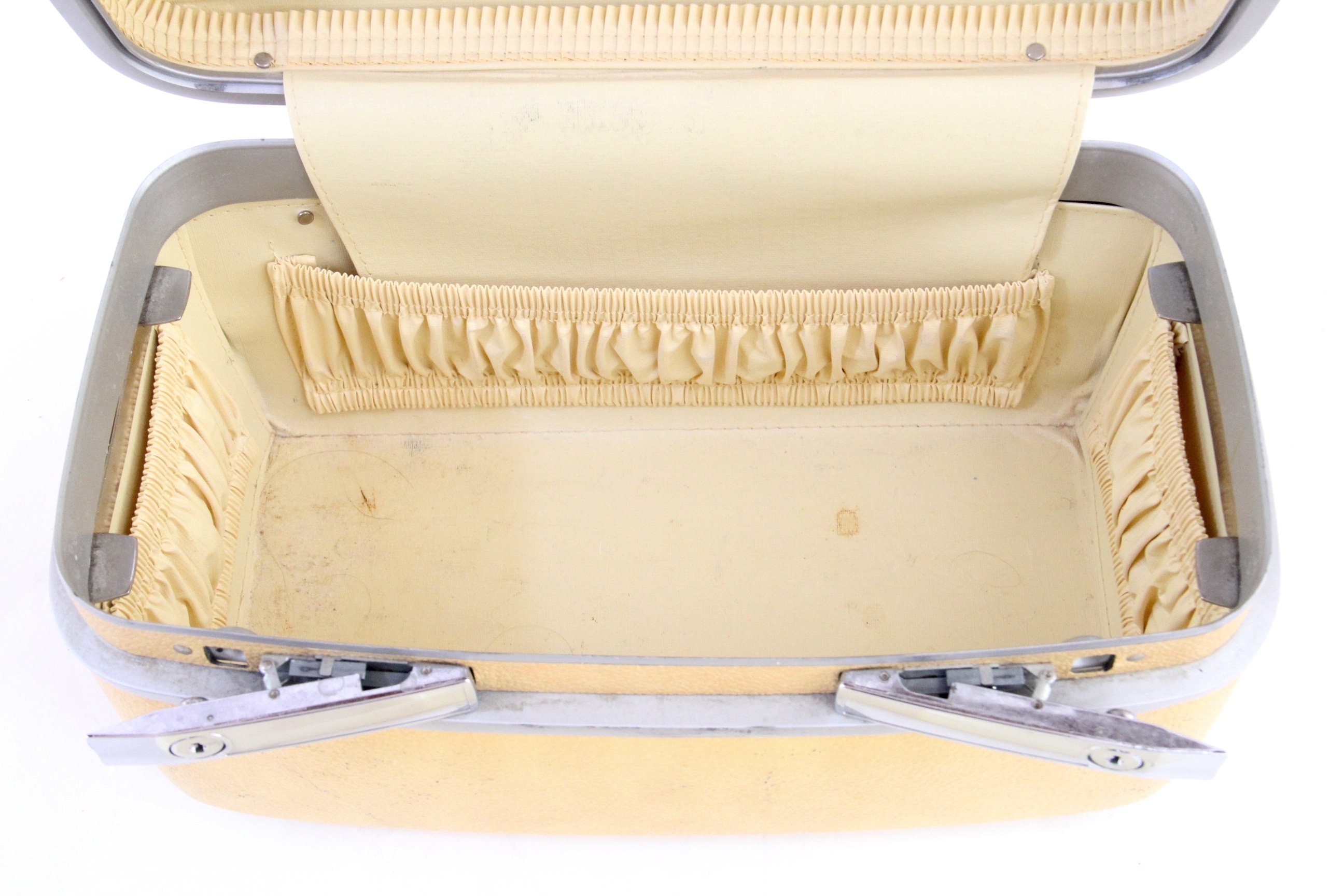 Yellow Towncraft Train Case