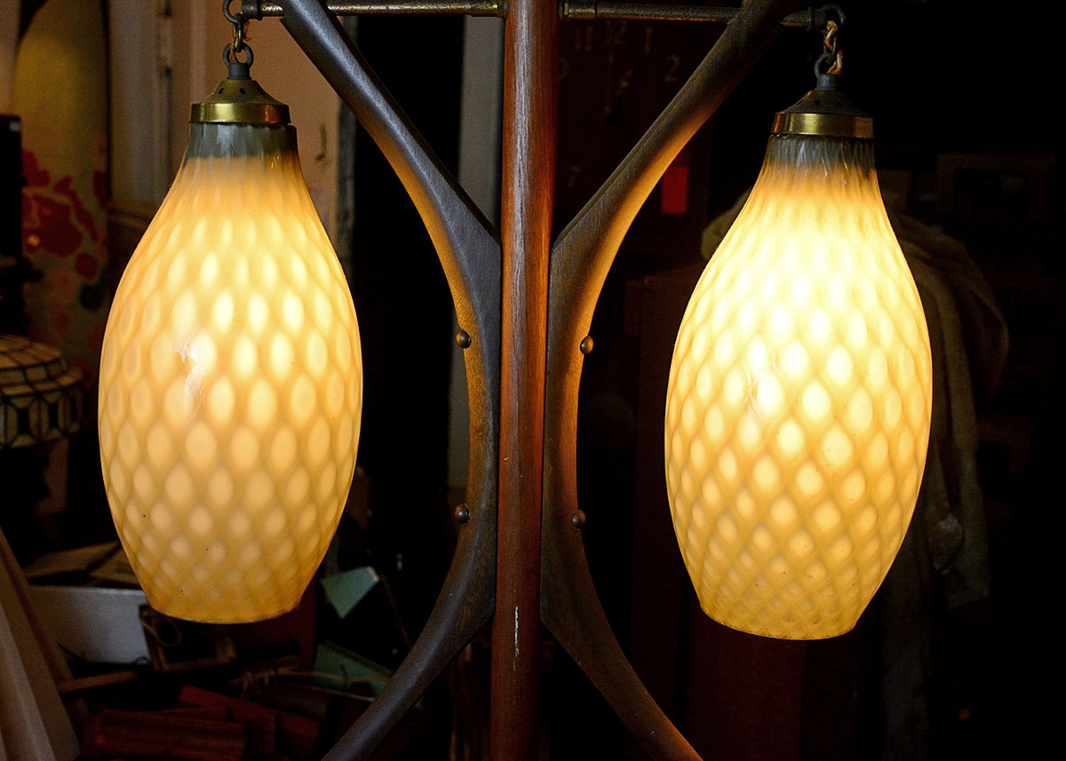 Mid Century Modern Art Glass Tension Pole Lamp