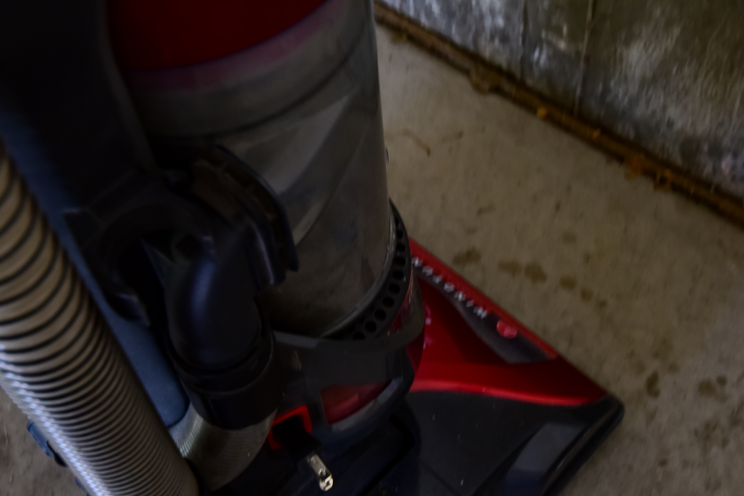 Hoover Wind Tunnel Vacuum