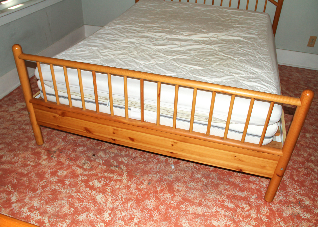 Knotty Pine Full-Size Bed Frame