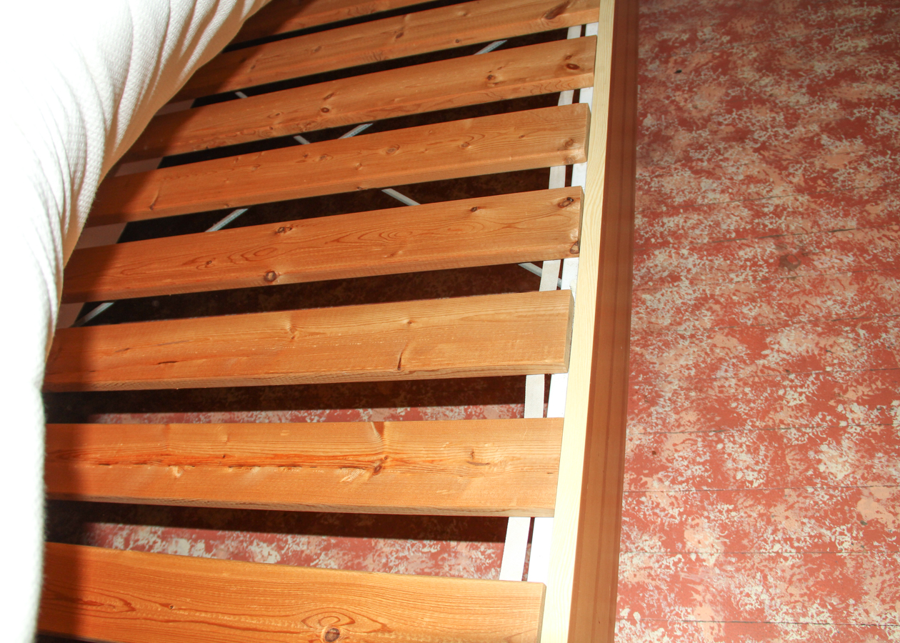 Knotty Pine Full-Size Bed Frame