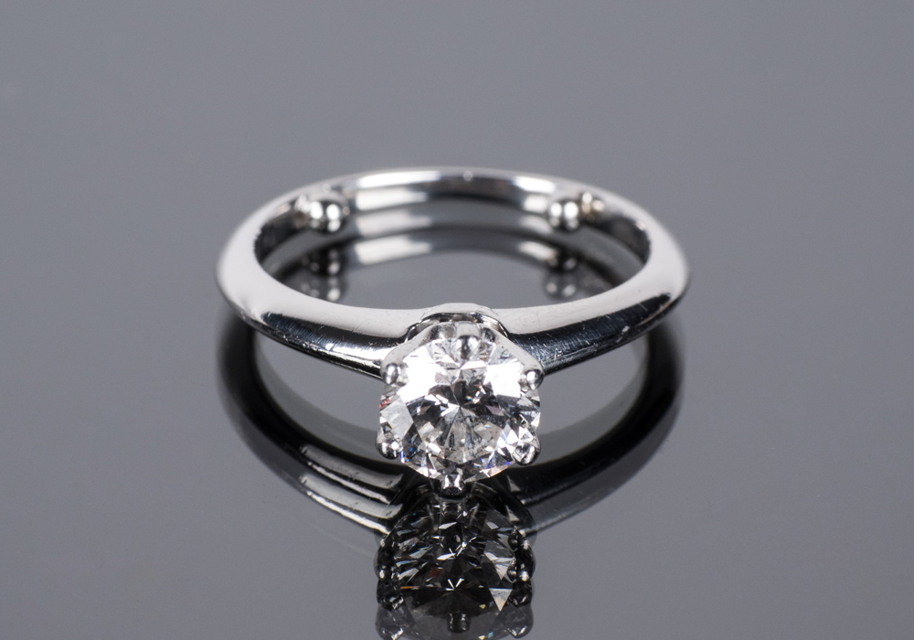 TIFFANY & Co. Platinum Diamond Solitaire Ring
