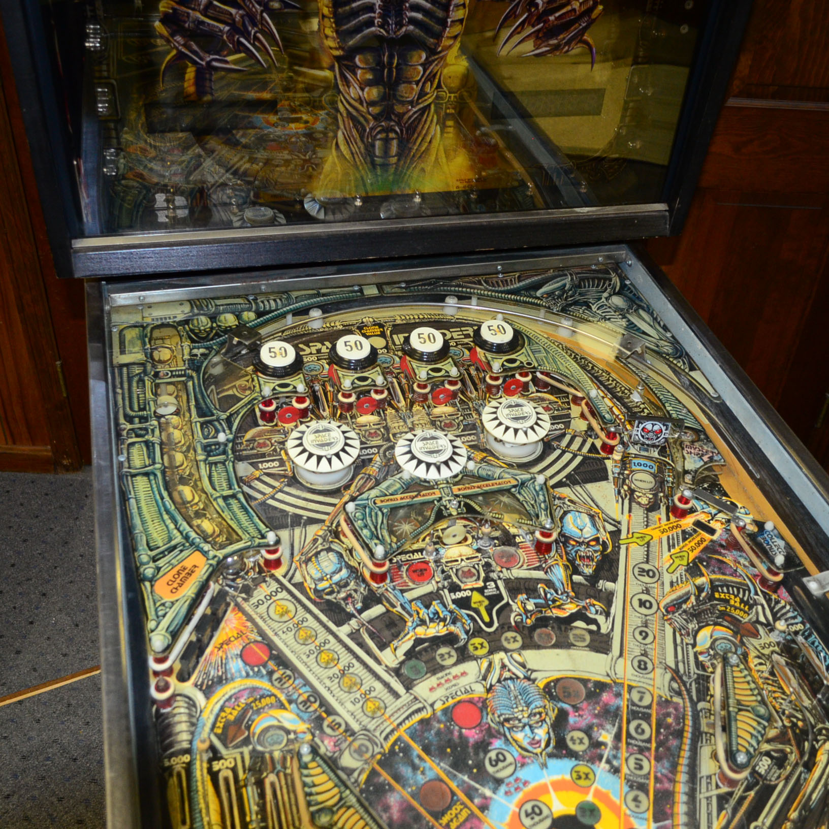 1980 Space Invaders Bally Pinball Machine