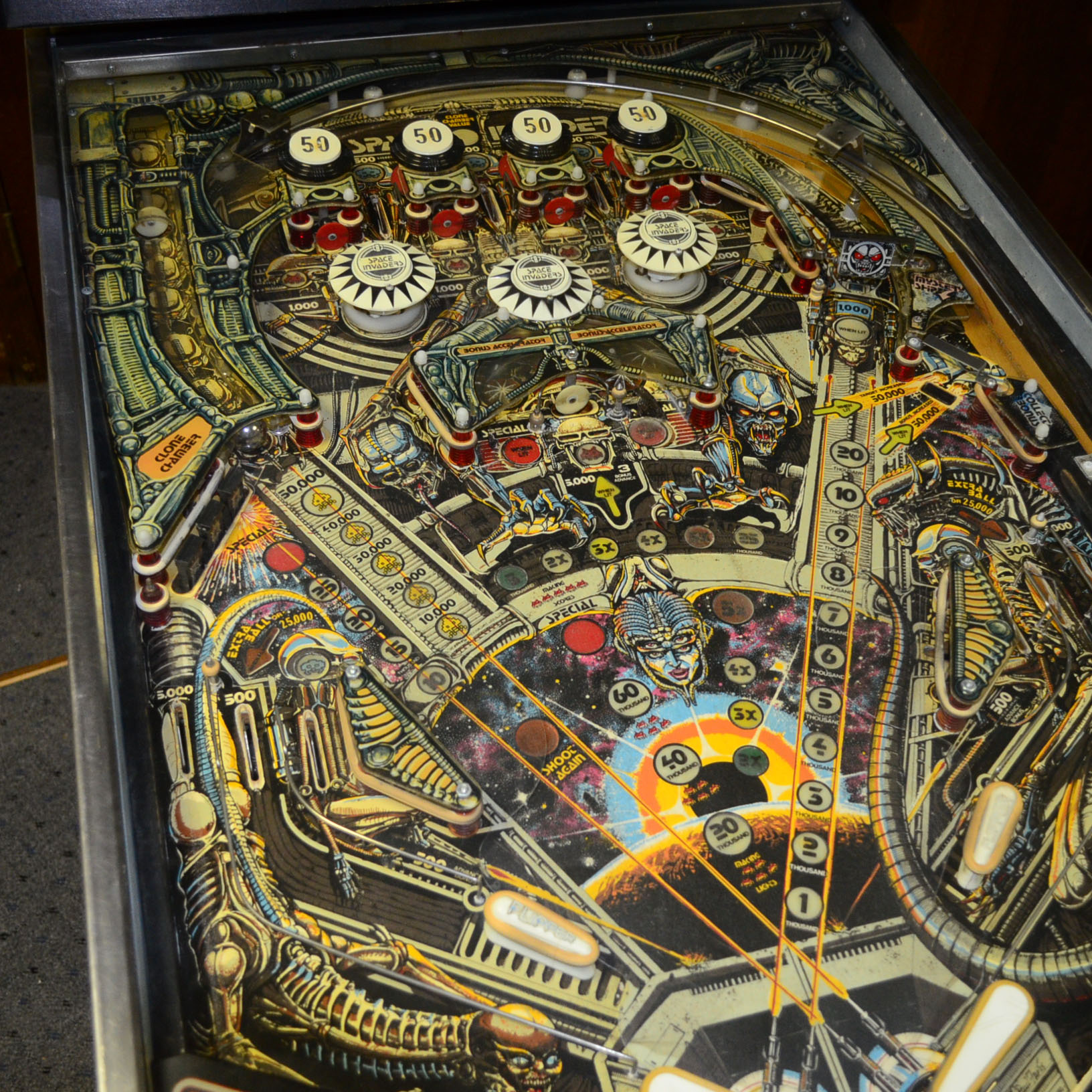 1980 Space Invaders Bally Pinball Machine