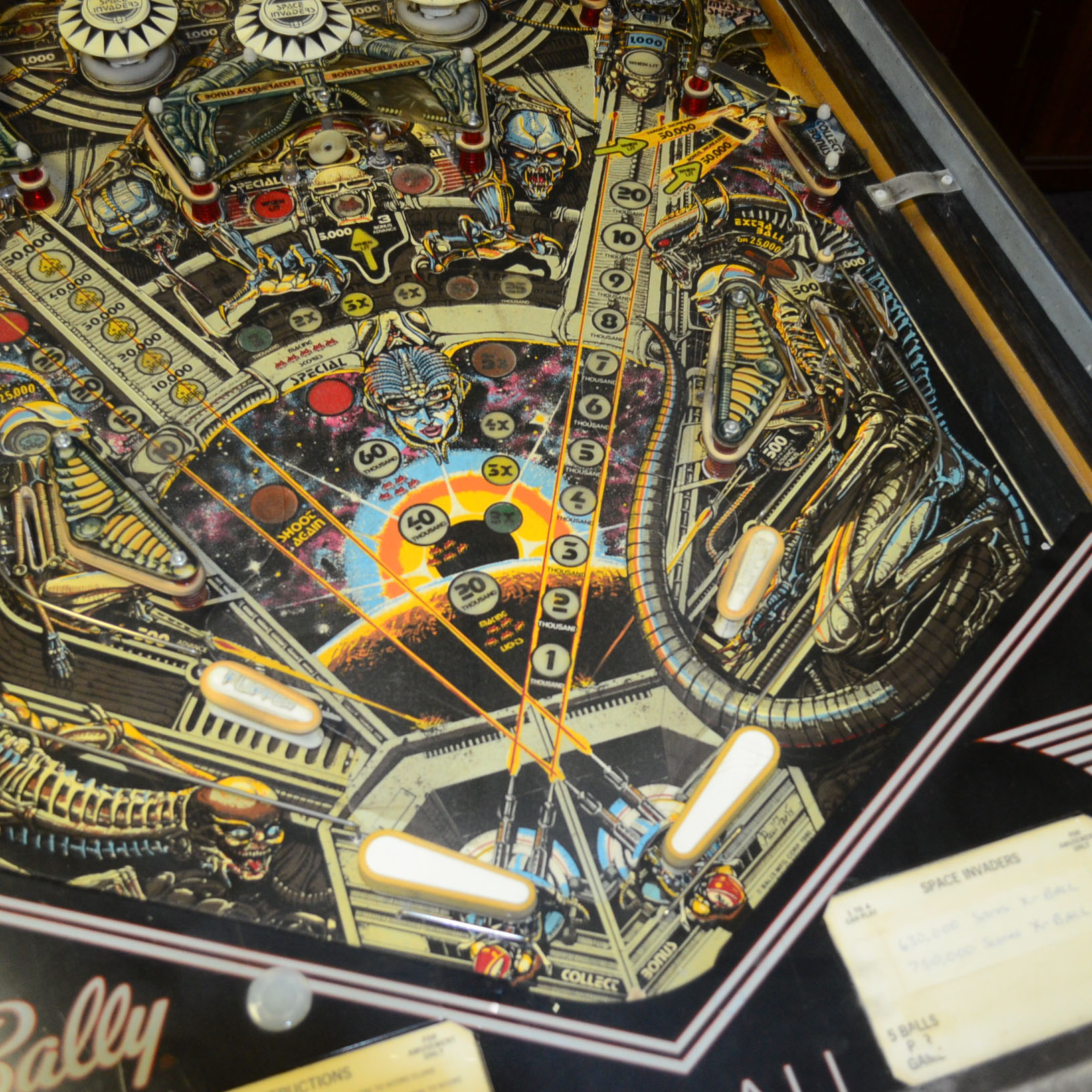 1980 Space Invaders Bally Pinball Machine