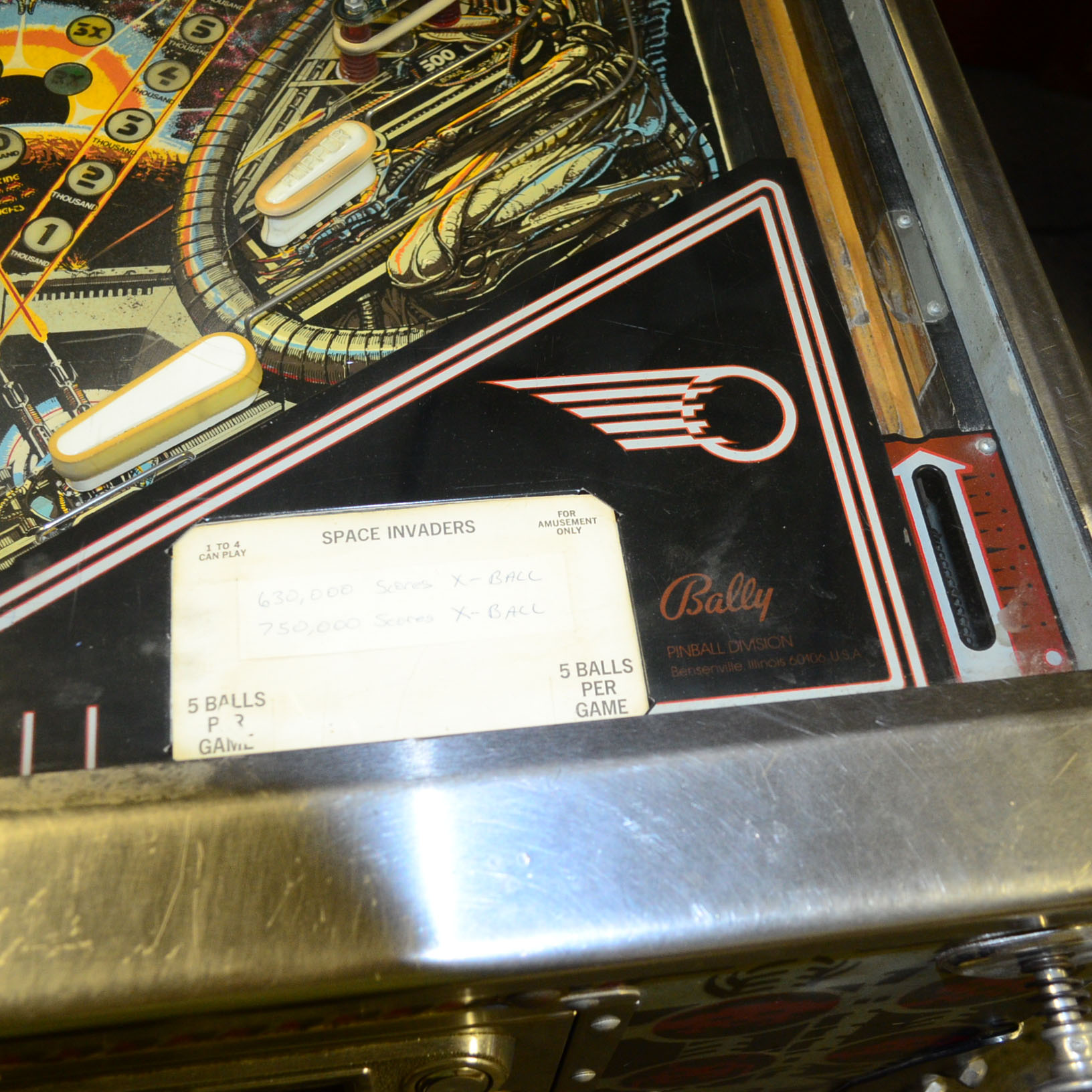 1980 Space Invaders Bally Pinball Machine