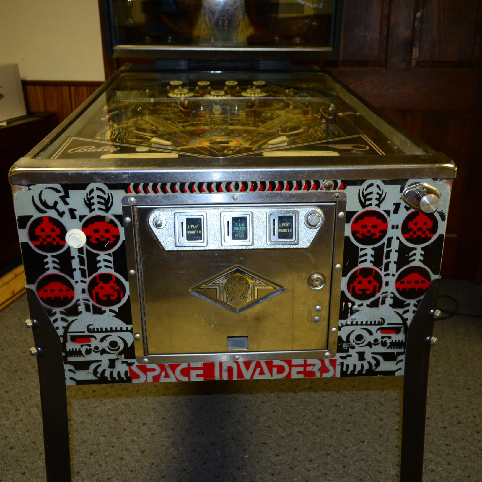 1980 Space Invaders Bally Pinball Machine