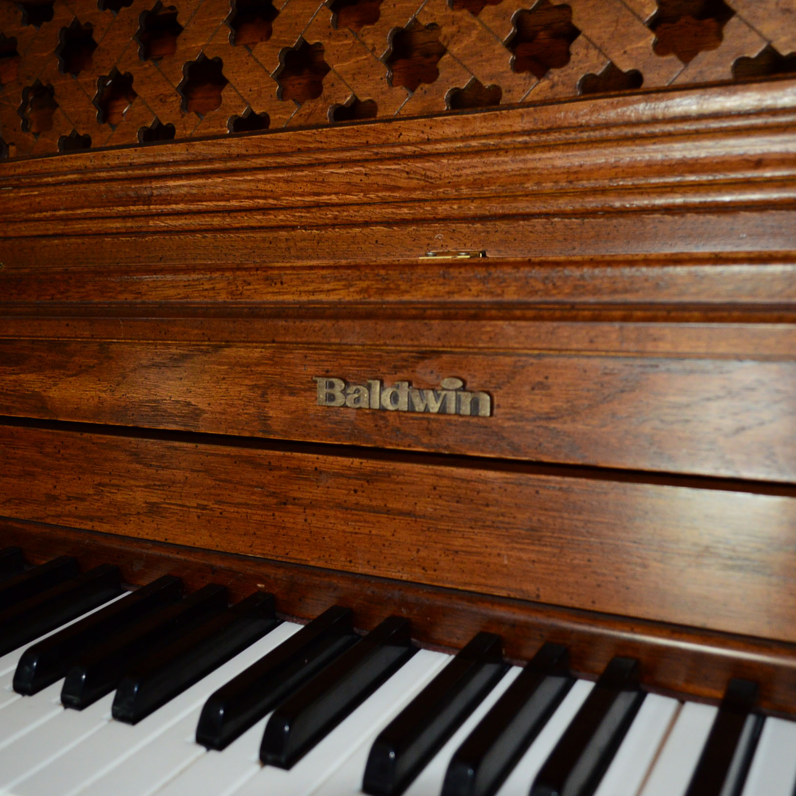 1976 Baldwin 41" Spinet Piano