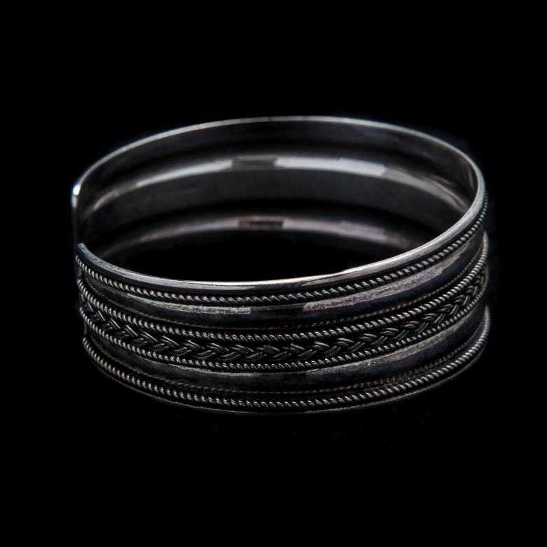 Suatri Sterling Silver Cuff Bracelet