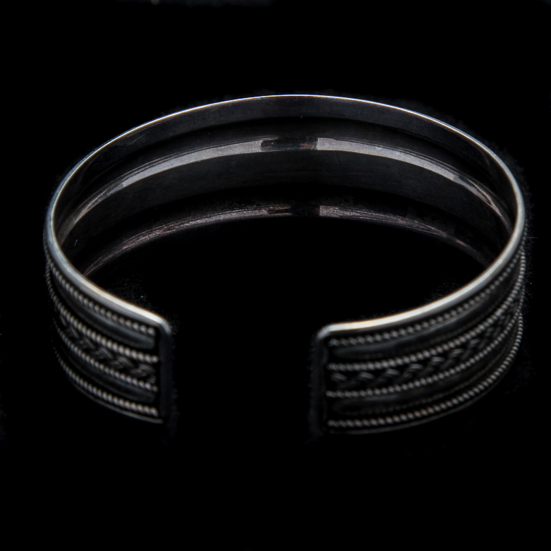 Suatri Sterling Silver Cuff Bracelet