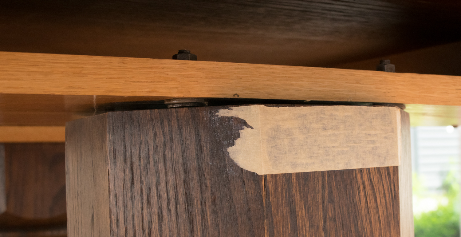Traditional Oak Dining Table and Chairs