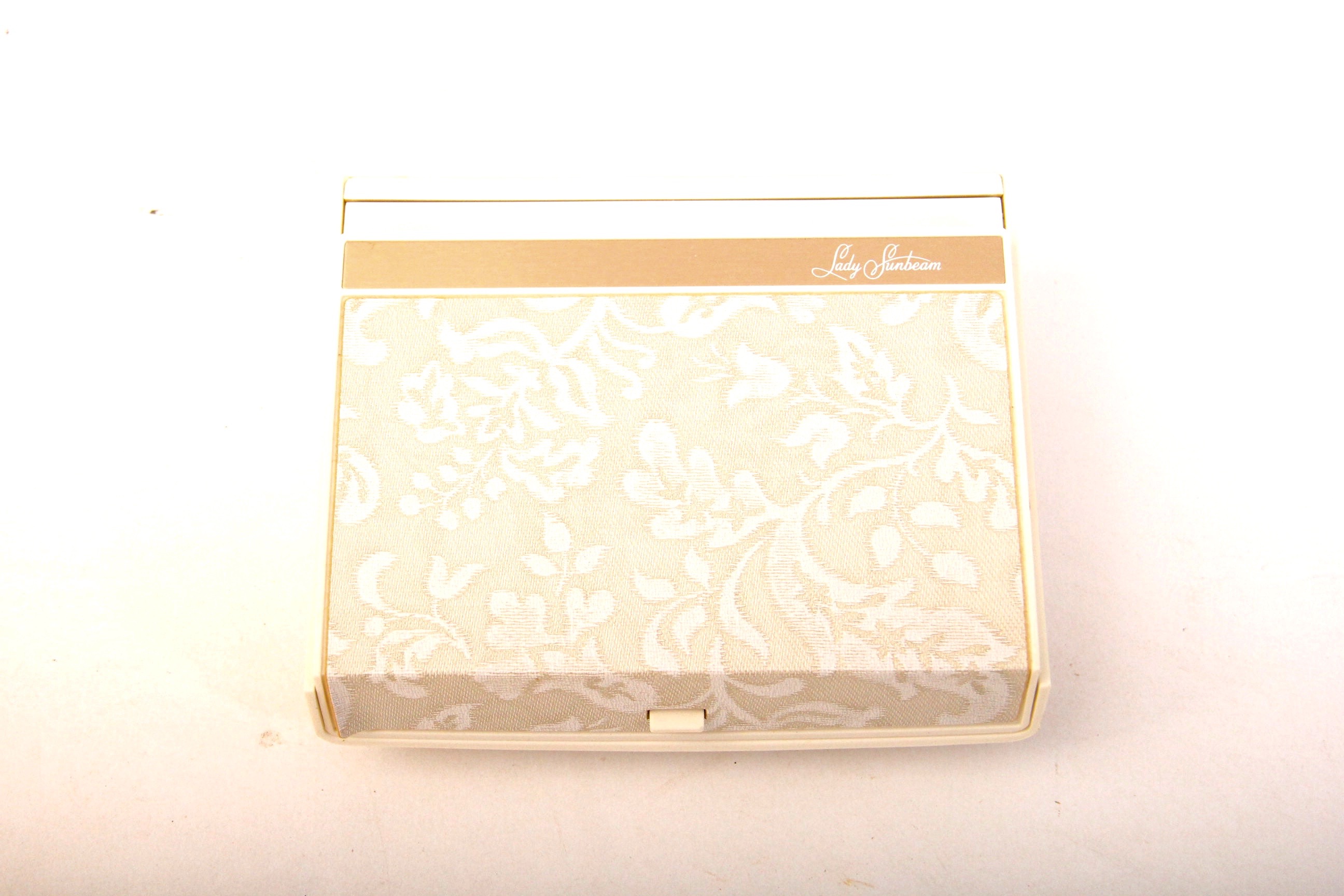 Vintage Grooming Accessories