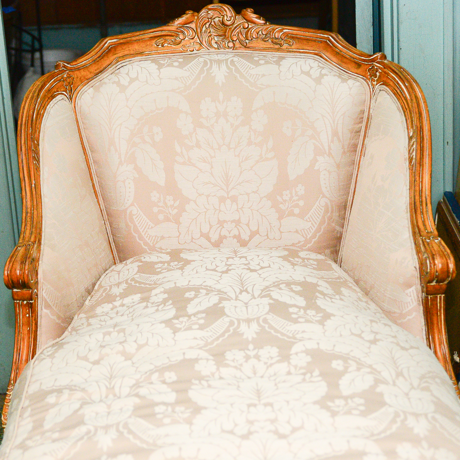 Victorian Style Chaise Lounge