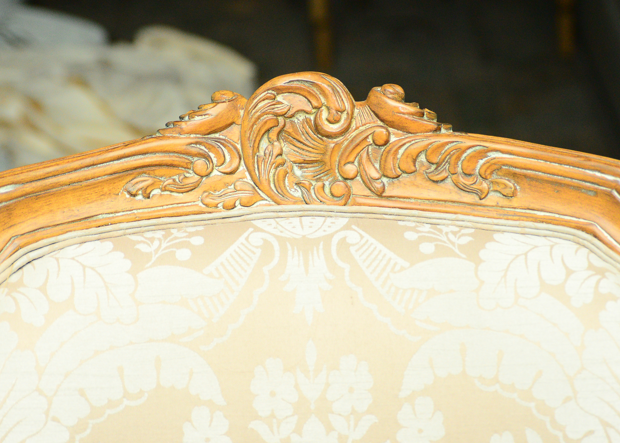 Victorian Style Chaise Lounge