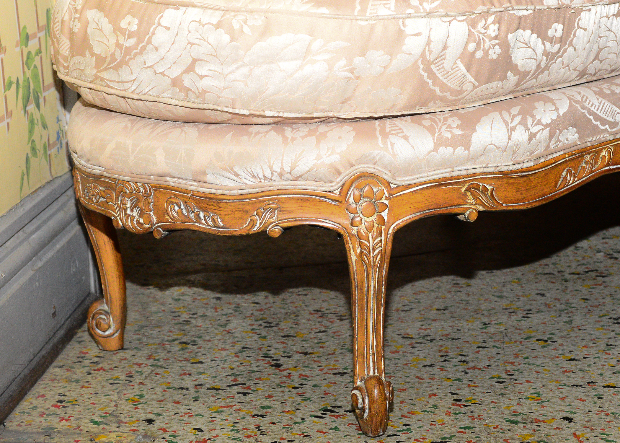 Victorian Style Chaise Lounge