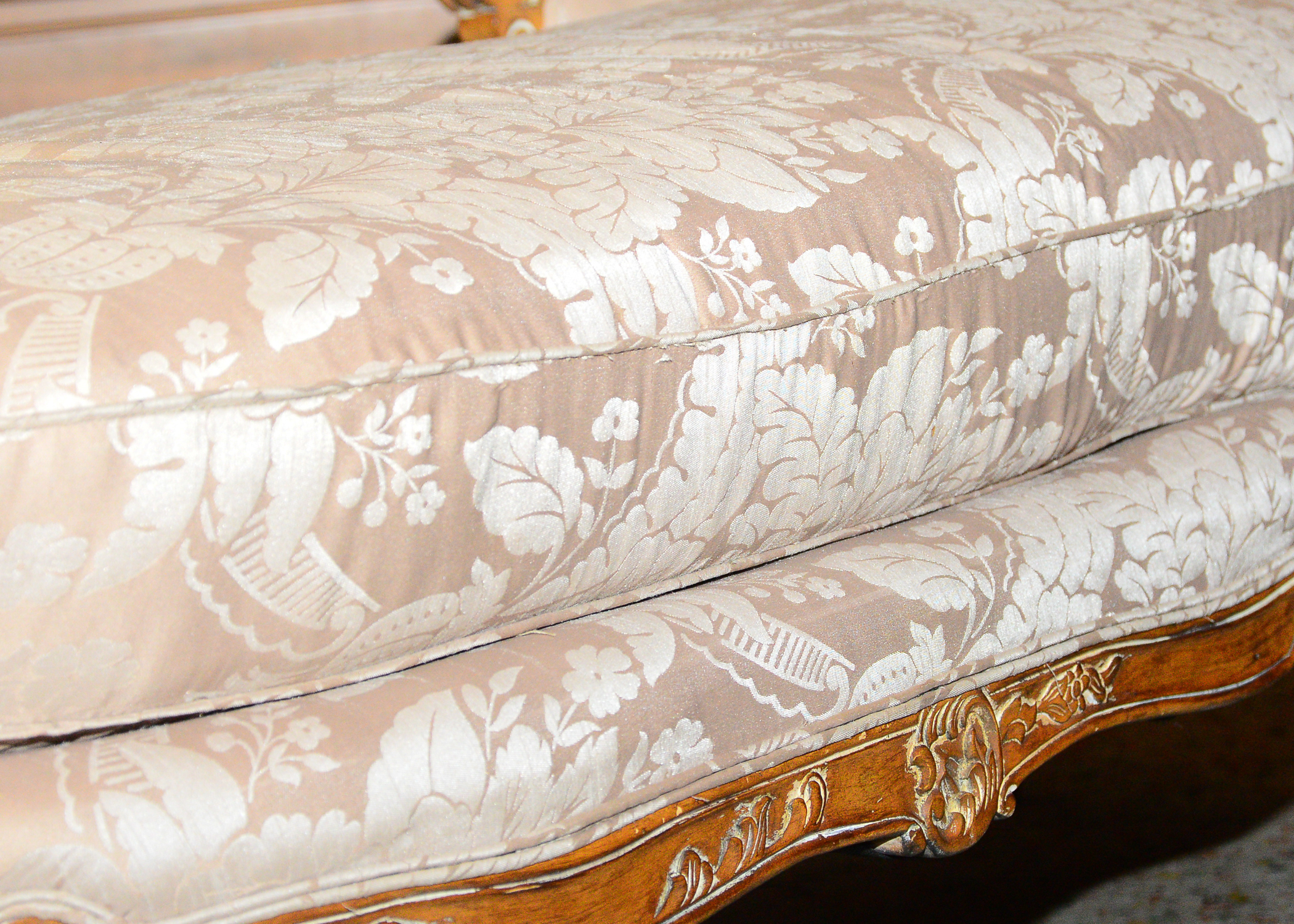 Victorian Style Chaise Lounge