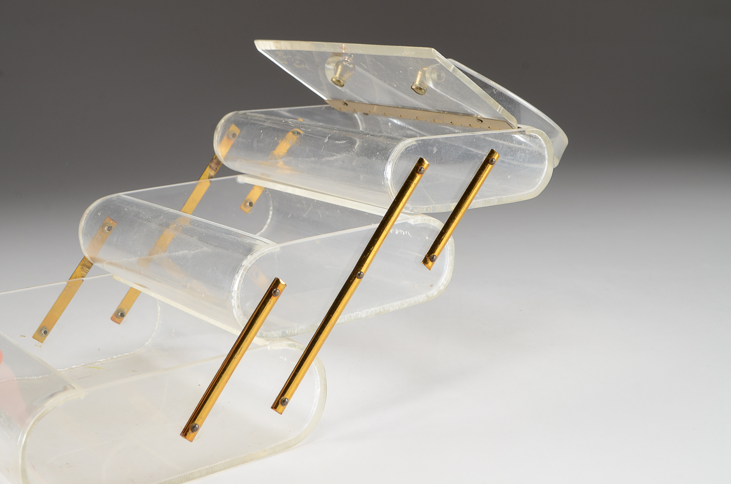 Vintage Wilardy Clear Lucite Handbag