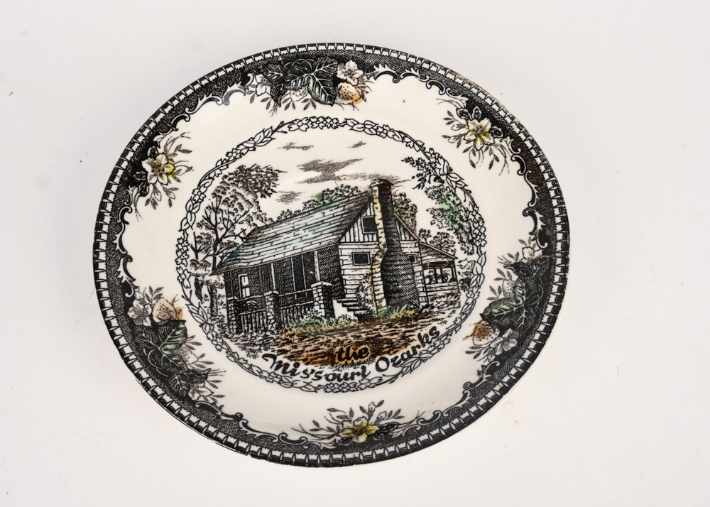 Vintage Souvenir Plates and Napkins