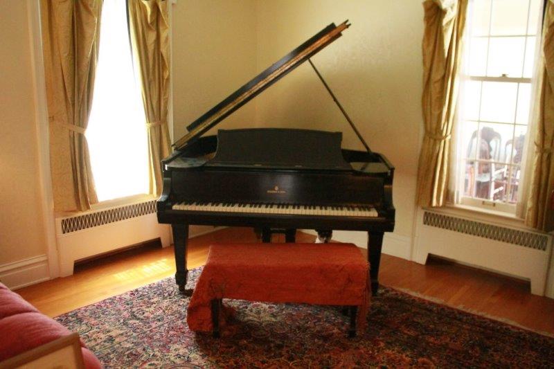 1910 Model O Steinway Baby Grand Piano