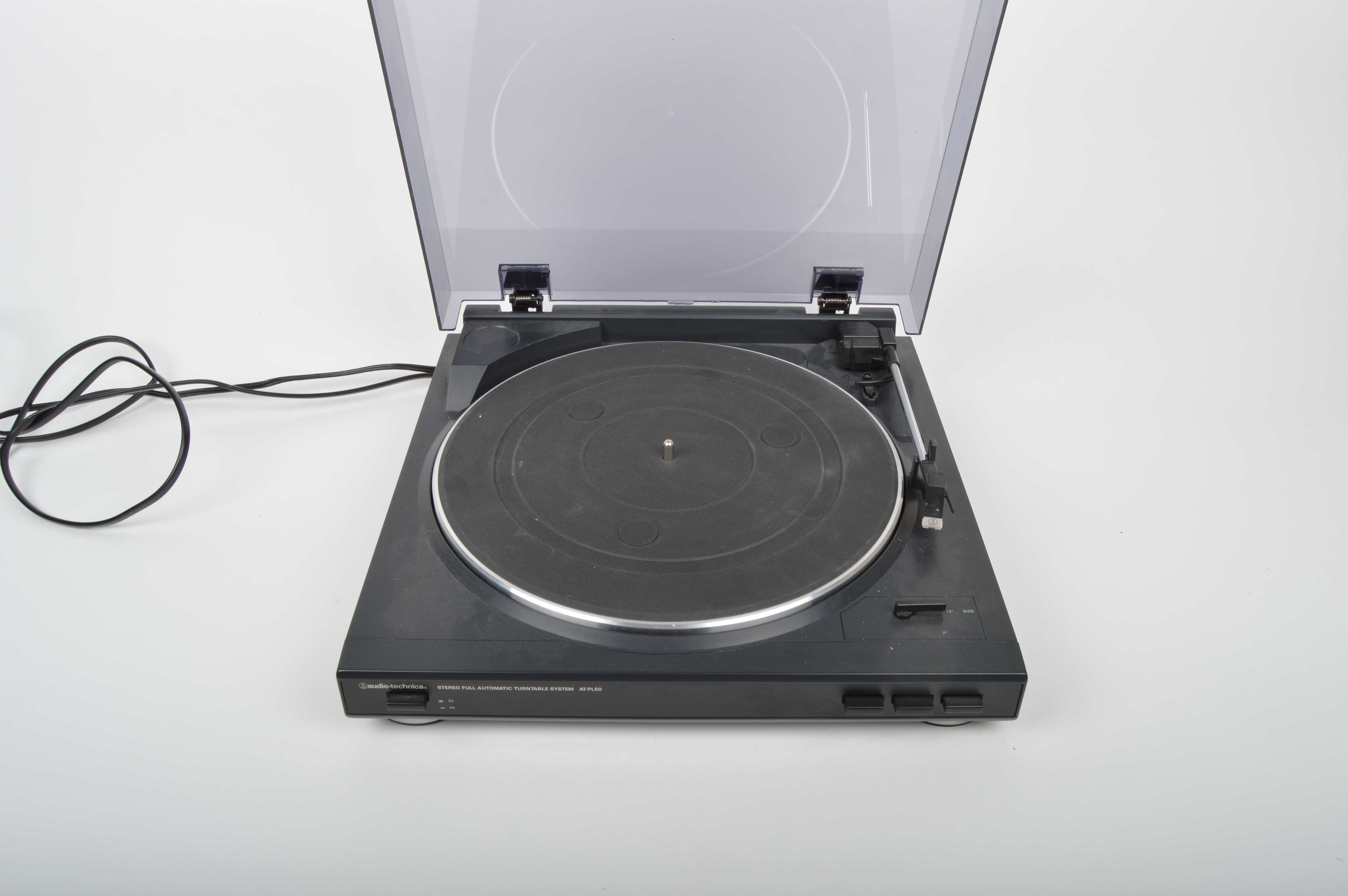 Audio Technica Stereo Full Automatic Turntable System